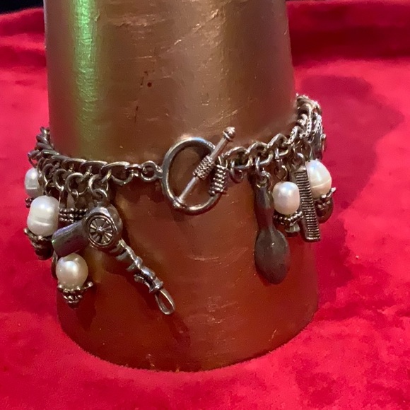 ARTIST MADE HAIRDRESSER THEME CHARM BRACELET W/SILVER COMB MIRROR DRYER SCISSORS - Picture 3 of 7